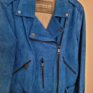 Turquoise Sued Jacket. NW/OT